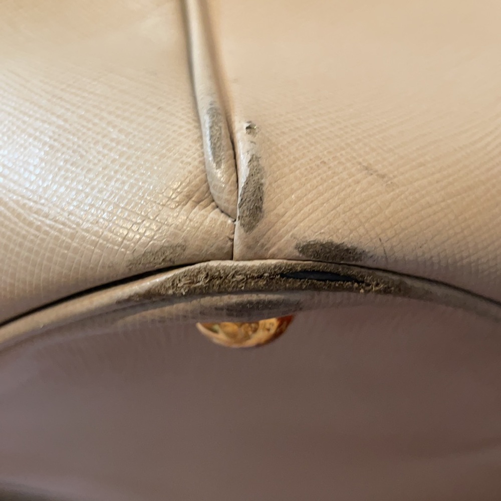Prada Saffiano Lux tote - Picture 15 of 16
